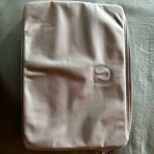 Lululemon laptop case 15”
